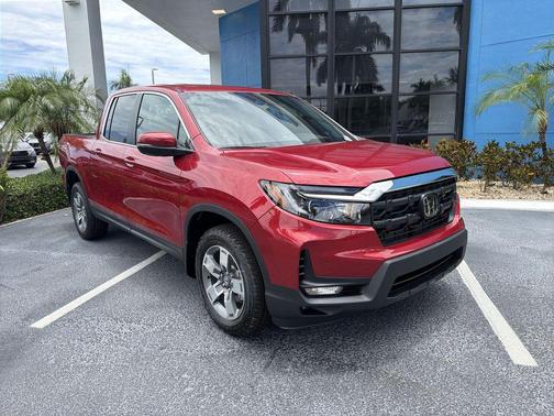 Radiant Red Metallic II 2026 Honda Ridgeline RTL