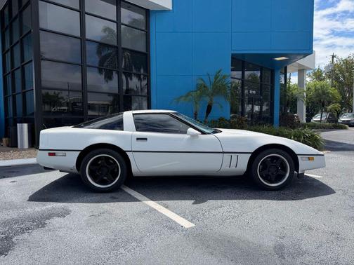 White 1985 Chevrolet Corvette Base