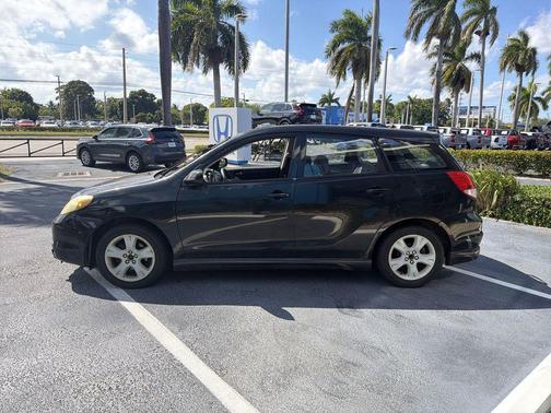 Black 2004 Toyota Matrix XR