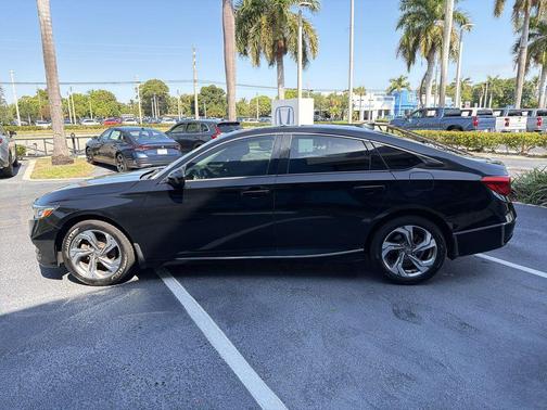 Crystal Black Pearl 2020 Honda Accord EX 1.5T