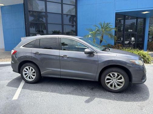 Crystal Black Pearl 2017 Acura RDX Base