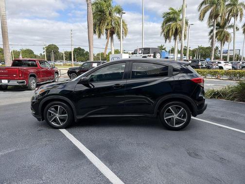Crystal Black Pearl 2022 Honda HR-V EX-L
