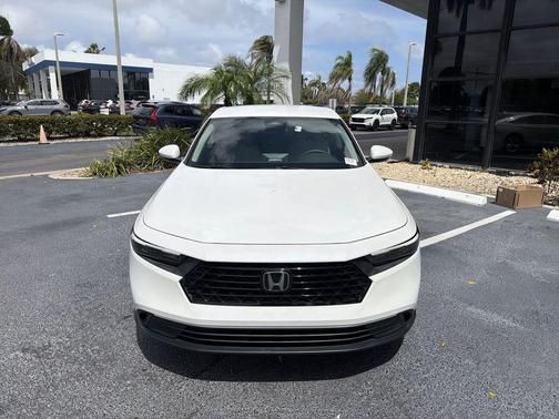 Platinum White Pearl 2024 Honda Accord LX 1.5T