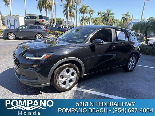 Crystal Black Pearl 2023 Honda HR-V LX