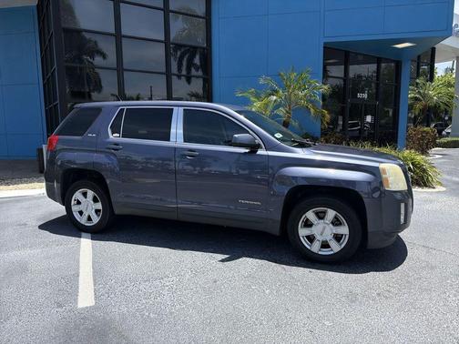 Atlantis Blue Metallic 2013 GMC Terrain SLE-1
