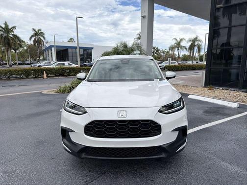 2025 Honda HR-V LX