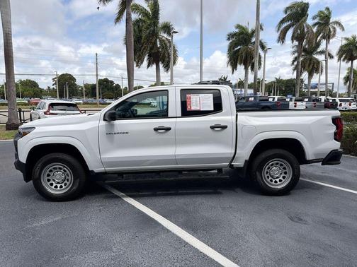 Summit White 2024 Chevrolet Colorado WT