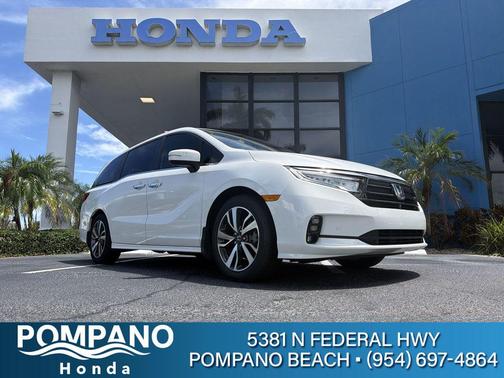 Platinum White 2022 Honda Odyssey Touring