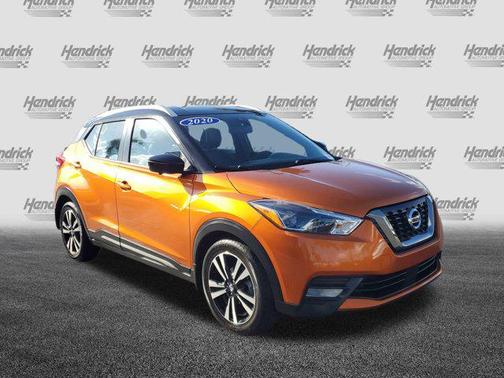Monarch Orange/Super Black 2020 Nissan Kicks SR