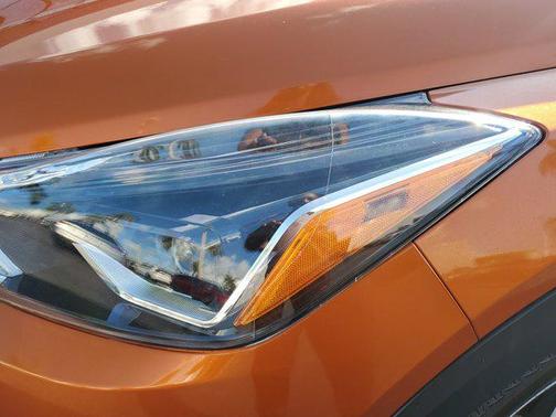 Monarch Orange/Super Black 2020 Nissan Kicks SR