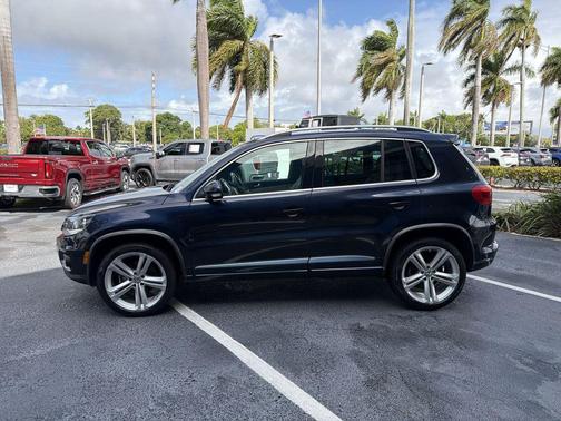 2016 Volkswagen Tiguan R-Line