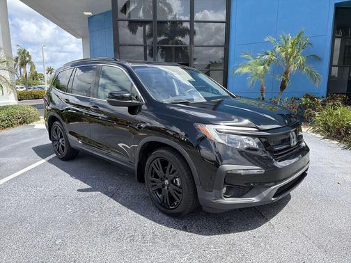 Crystal Black Pearl 2022 Honda Pilot AWD Special Edition