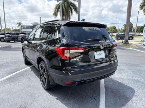 Crystal Black Pearl 2022 Honda Pilot AWD Special Edition