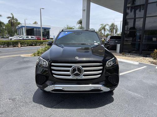 Obsidian Black Metallic 2025 Mercedes-Benz GLS 450 4MATIC