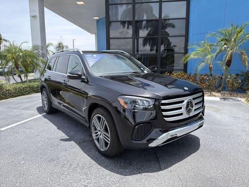 Obsidian Black Metallic 2025 Mercedes-Benz GLS 450 4MATIC