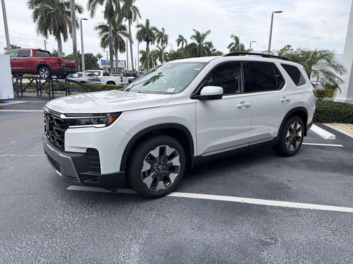 Platinum White Pearl 2026 Honda Pilot Elite