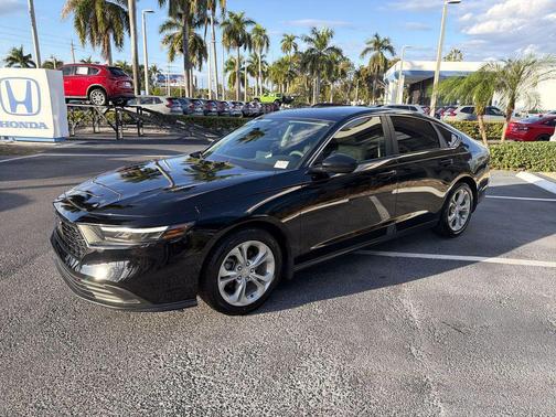 Crystal Black Pearl 2023 Honda Accord LX 1.5T