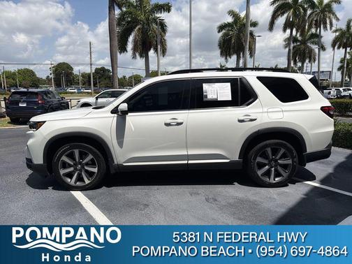 Platinum White Pearl 2023 Honda Pilot AWD Elite