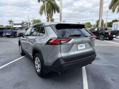 Silver Sky Metallic 2024 Toyota RAV4 LE