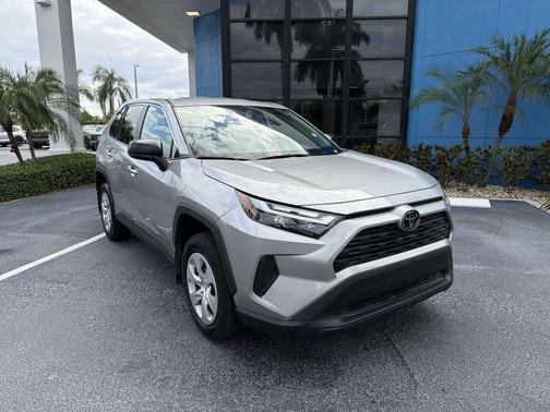 Silver Sky Metallic 2024 Toyota RAV4 LE