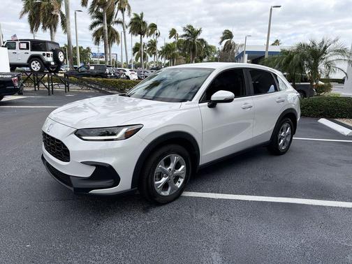 Platinum White Pearl 2025 Honda HR-V EX-L