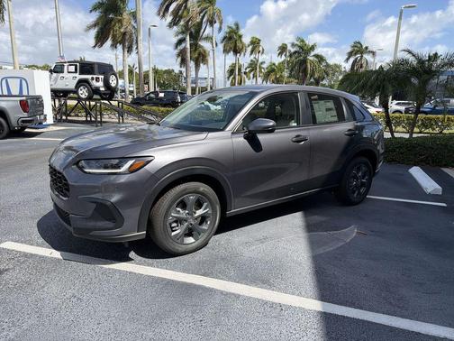 Modern Steel Metallic 2026 Honda HR-V LX