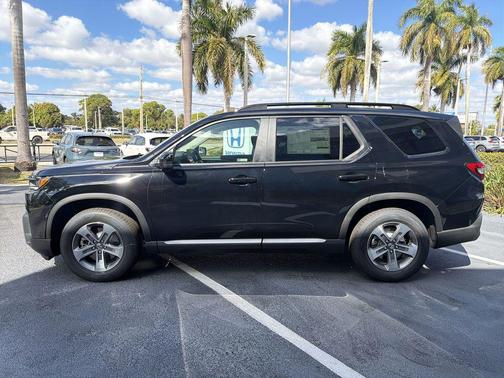 Crystal Black Pearl 2026 Honda Pilot EX-L