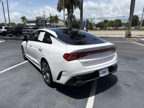 Glacial White Pearl 2023 Kia K5 EX