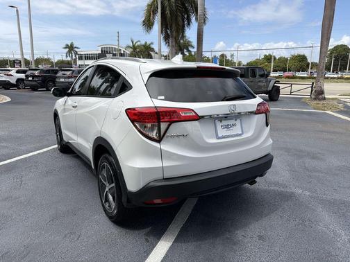 Platinum White Pearl 2022 Honda HR-V EX