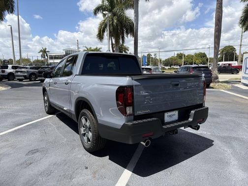Sonic Gray Pearl 2026 Honda Ridgeline RTL