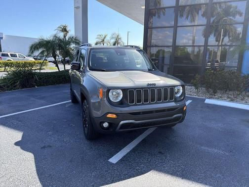 Sting-Gray Clearcoat 2023 Jeep Renegade Upland