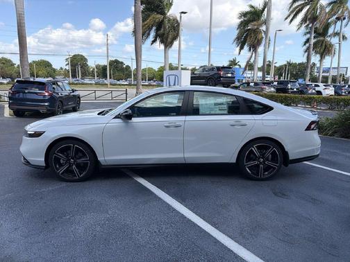 Platinum White Pearl 2026 Honda Accord Hybrid Sport
