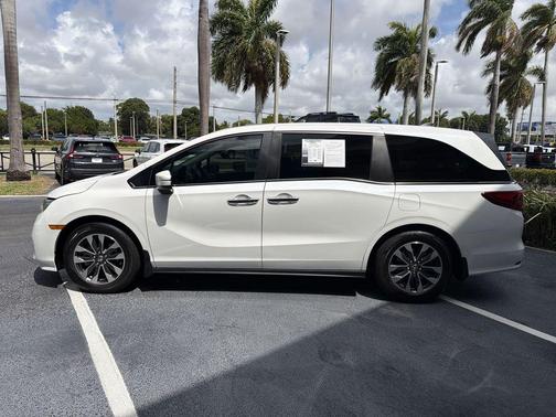 Platinum White Pearl 2024 Honda Odyssey EX-L