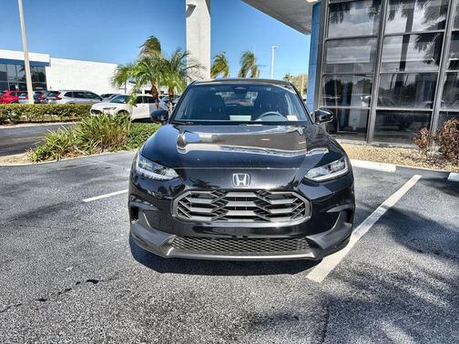 Crystal Black Pearl 2026 Honda HR-V LX