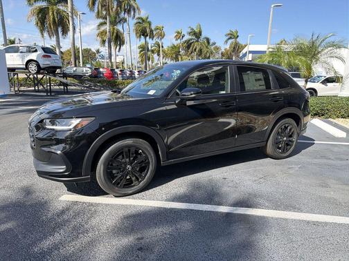 Crystal Black Pearl 2026 Honda HR-V LX