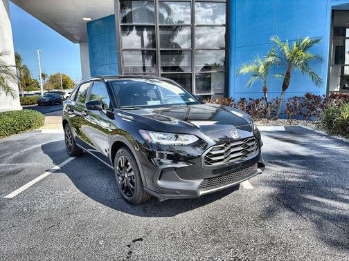 Crystal Black Pearl 2026 Honda HR-V LX