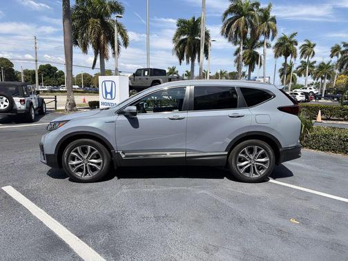 Sonic Gray Pearl 2022 Honda CR-V Hybrid Touring