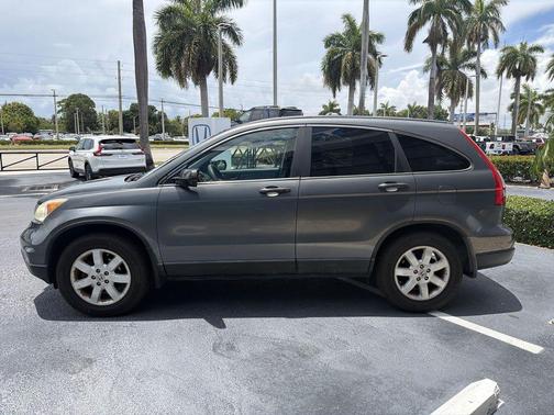 Urban Titanium Metallic 2011 Honda CR-V SE
