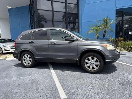 Urban Titanium Metallic 2011 Honda CR-V SE