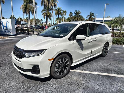 Platinum White Pearl 2026 Honda Odyssey Elite