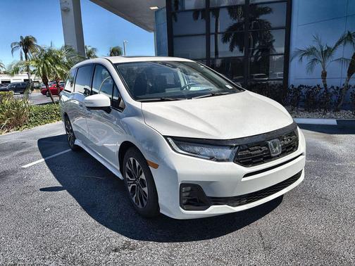 Platinum White Pearl 2026 Honda Odyssey Elite