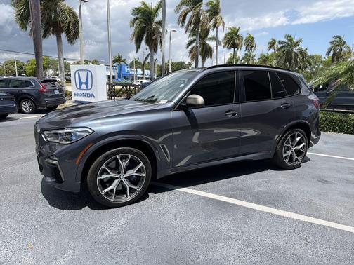 Arctic Gray Metallic 2021 BMW X5 M50i