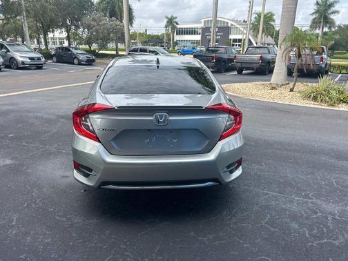 Lunar Silver Metallic 2021 Honda Civic EX-L