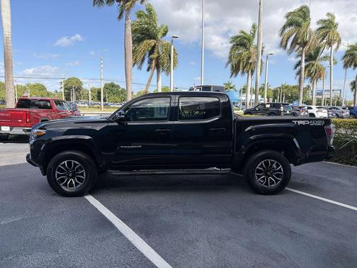 2022 Toyota Tacoma TRD Sport