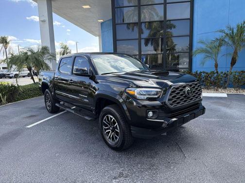 2022 Toyota Tacoma TRD Sport