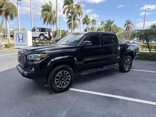 2022 Toyota Tacoma TRD Sport