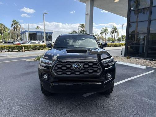 2022 Toyota Tacoma TRD Sport