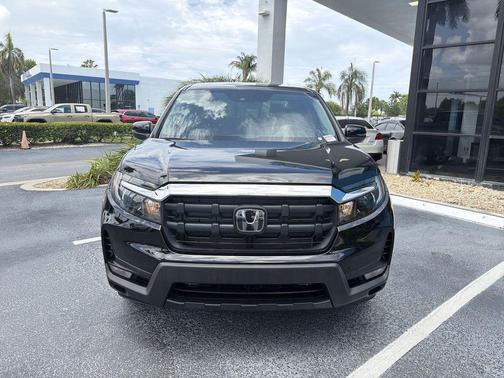 Crystal Black Pearl 2026 Honda Ridgeline RTL