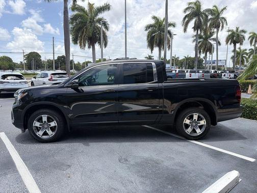 Crystal Black Pearl 2026 Honda Ridgeline RTL