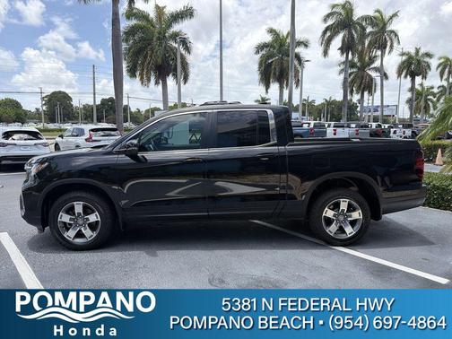 Crystal Black Pearl 2026 Honda Ridgeline RTL